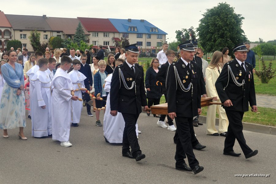 047 Procesja eucharystyczna.jpg